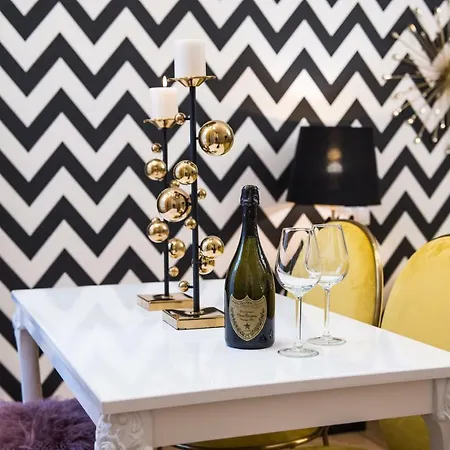 Dali Wenceslas Square Apartment